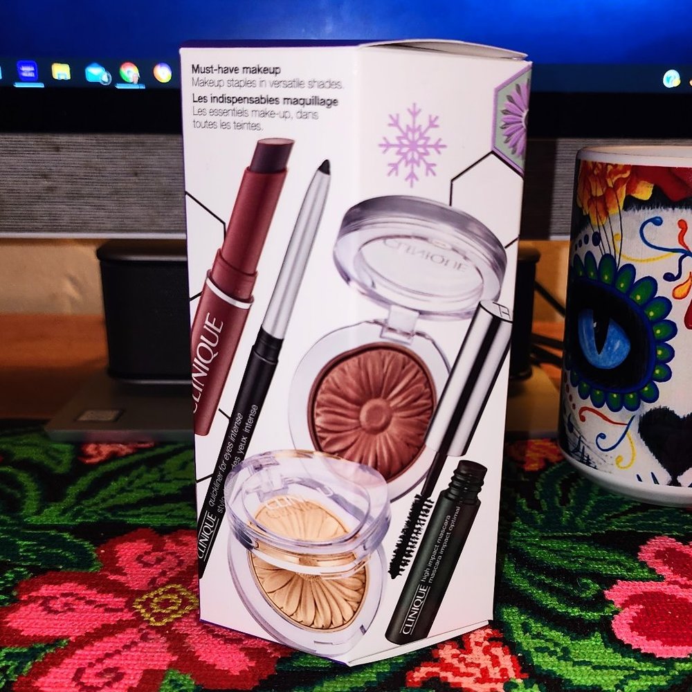 NIB Clinique Must-Have 5-Piece Set w/Almost Lipstick in Black Honey